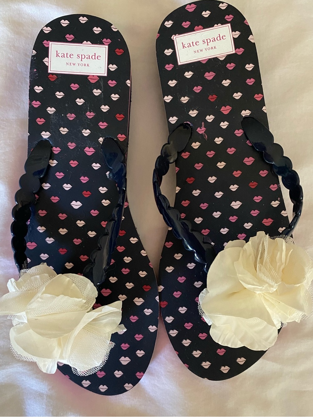 Kate Spade Wedge Thong Sandal Pink/Red/Blue Lips 3D Satin/Mesh Flower Detail 10